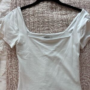 Aritzia Babaton Contour Bodysuit